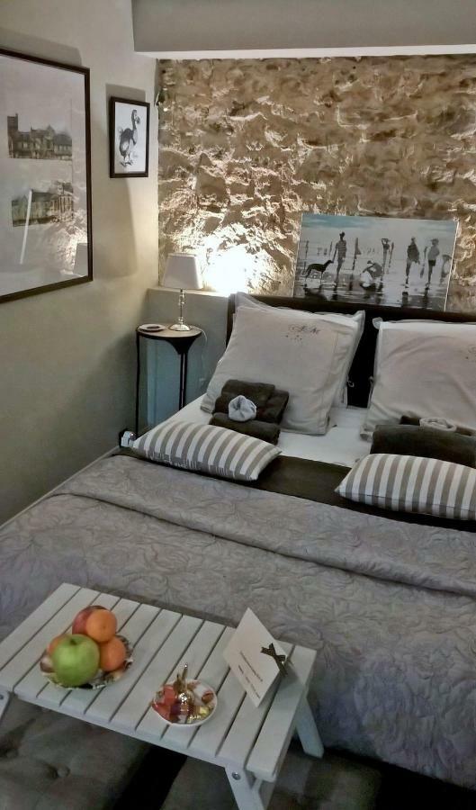 Le Clos Manceau Le Mans Bagian luar foto