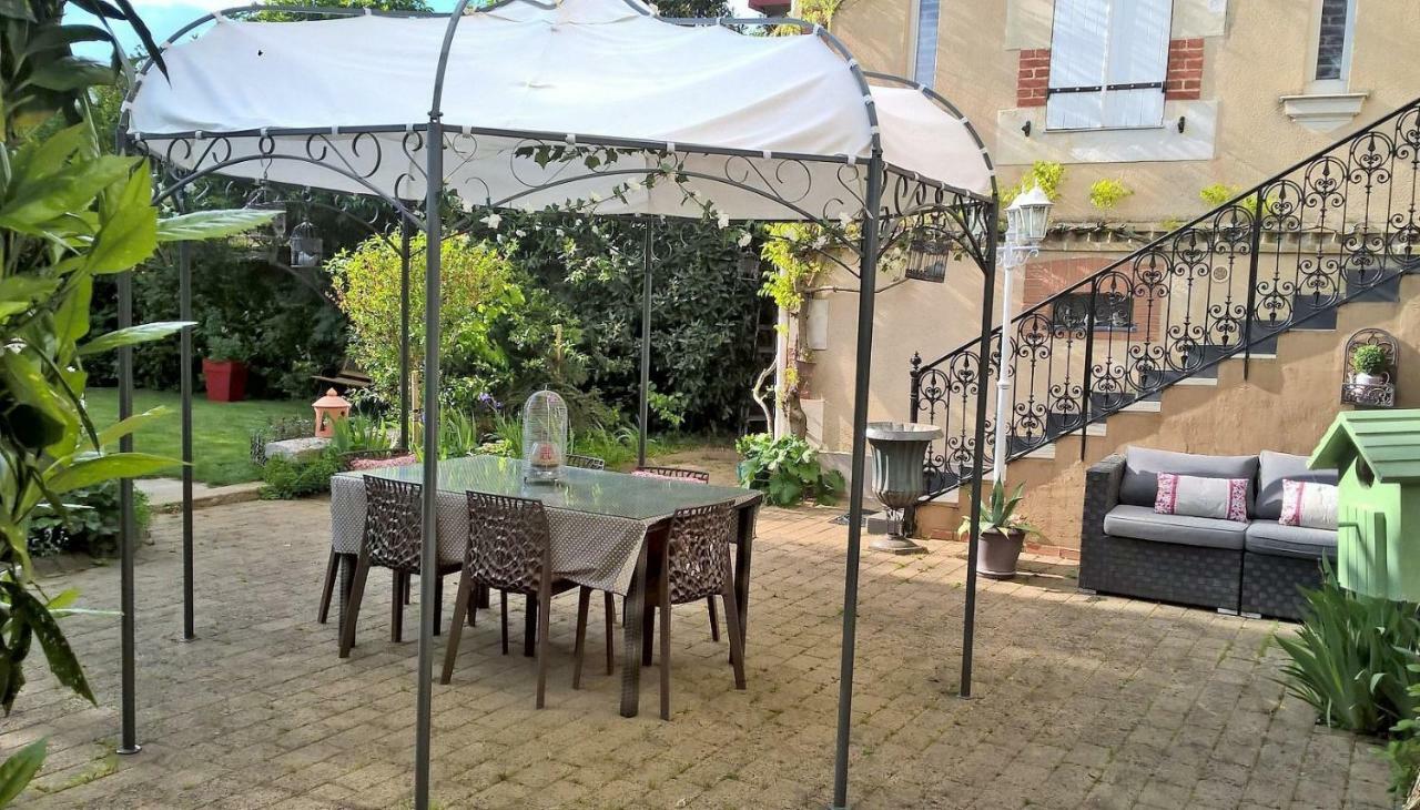 Le Clos Manceau Le Mans Bagian luar foto