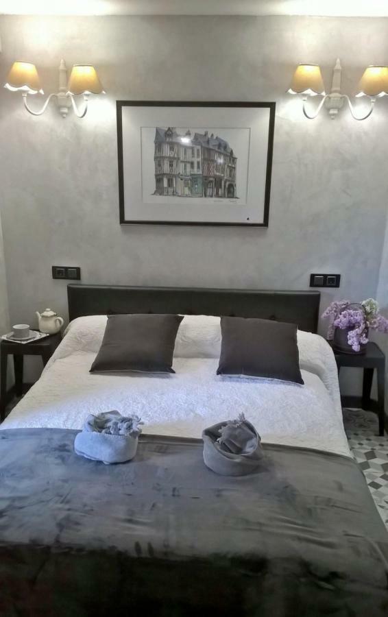 Le Clos Manceau Le Mans Bagian luar foto